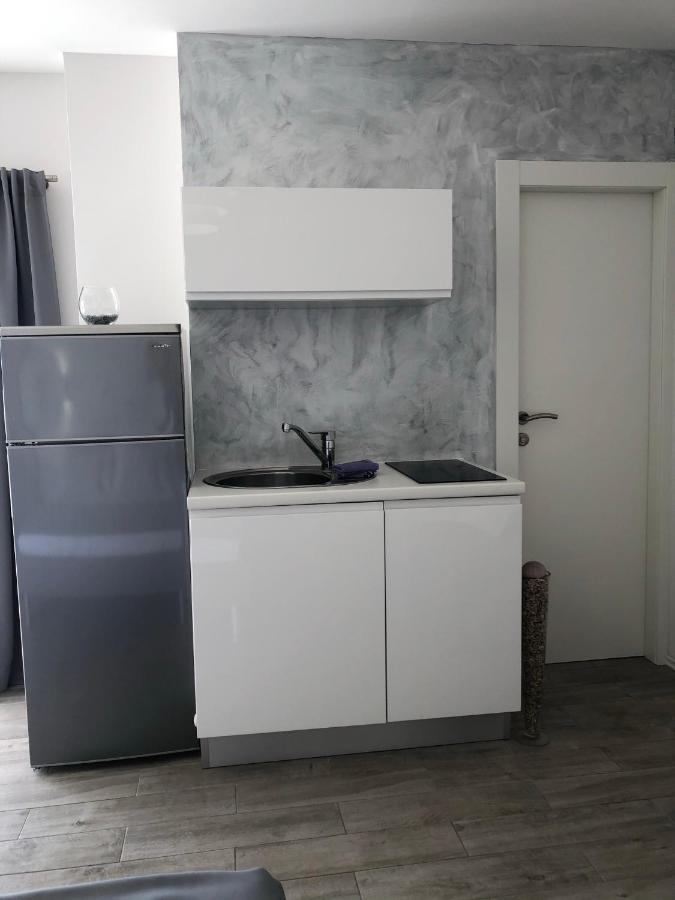 Apartmani Milka I Jozo Omiš Exterior foto