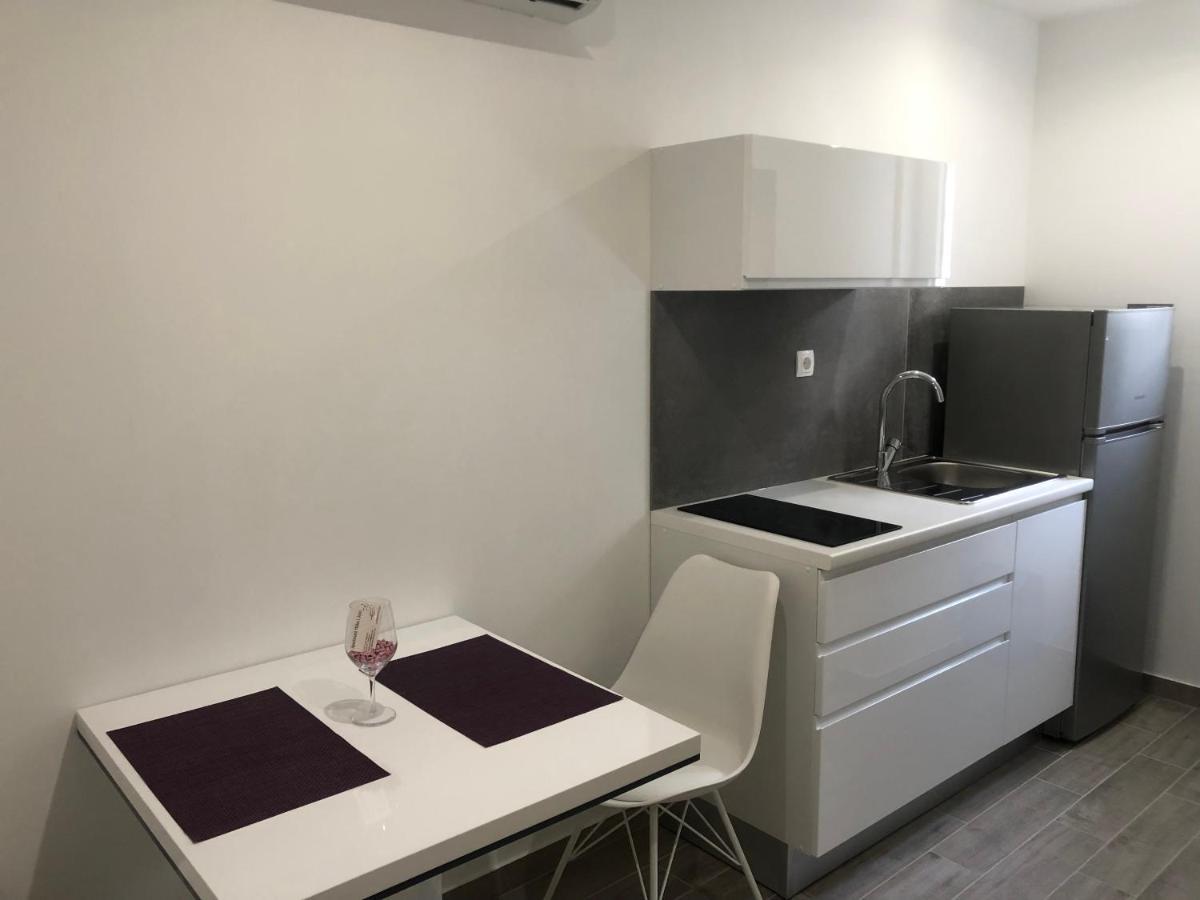 Apartmani Milka I Jozo Omiš Exterior foto