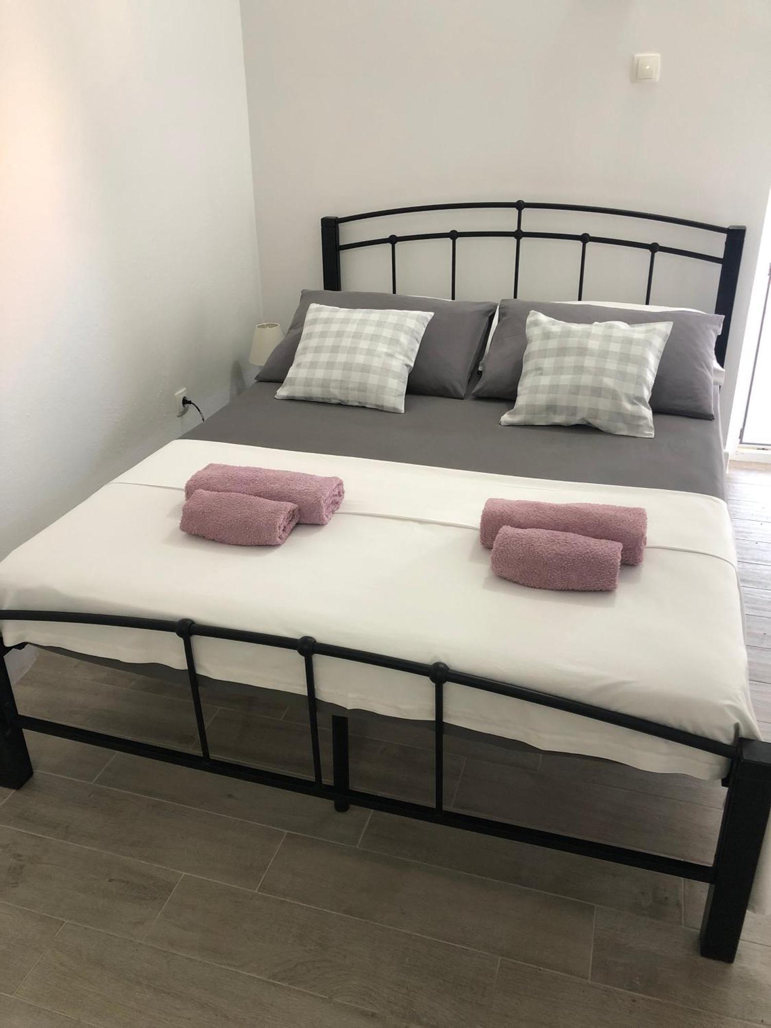 Apartmani Milka I Jozo Omiš Habitación foto