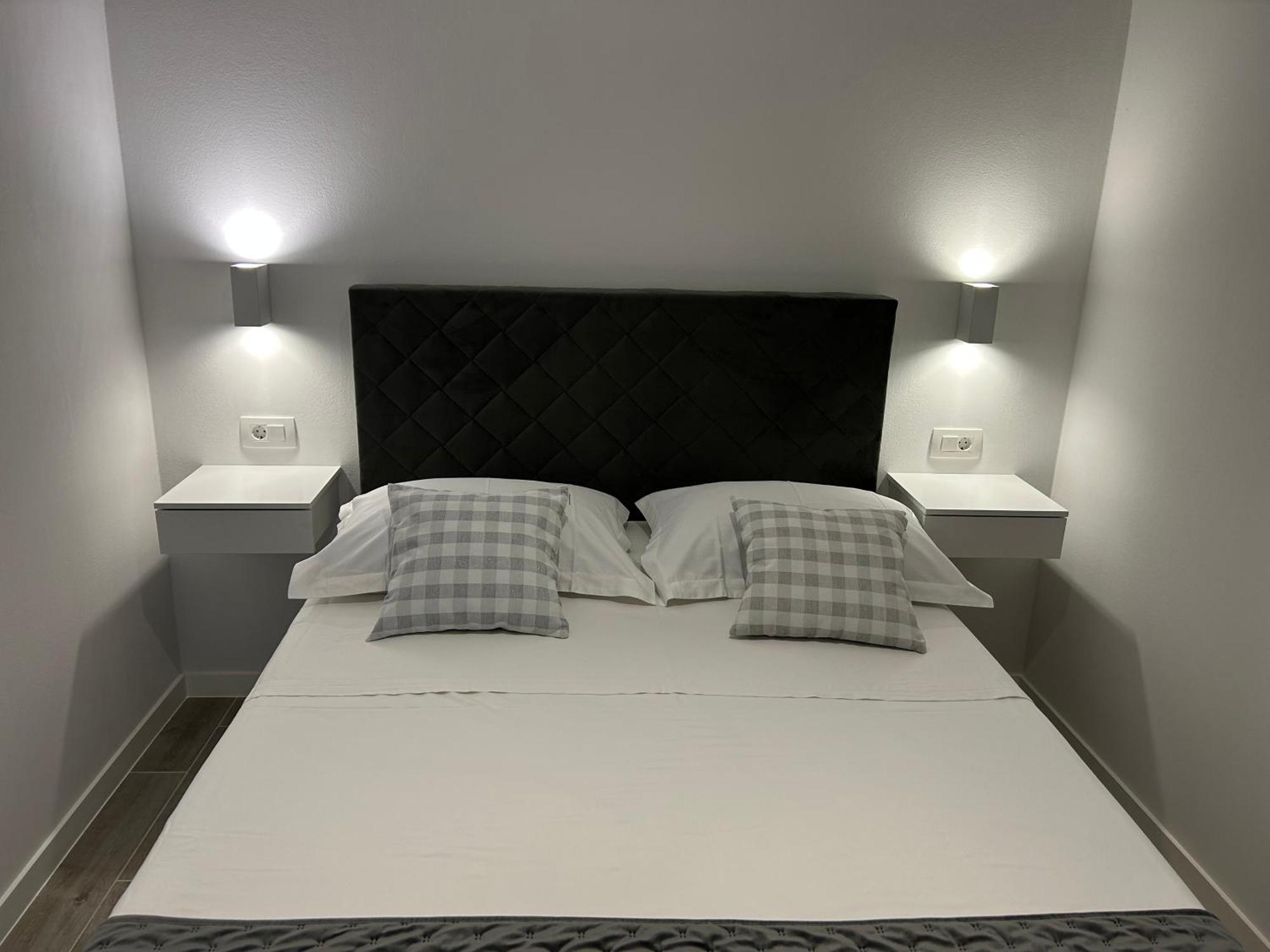 Apartmani Milka I Jozo Omiš Habitación foto